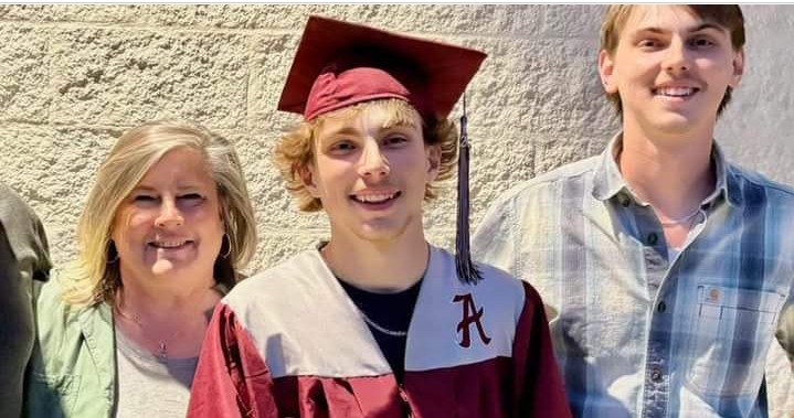 In Loving Memory of 19-Year-Old Tristan Fluharty: Amherst County Mourns Tragic Loss Following Fatal Crash